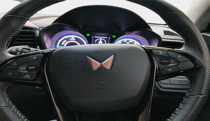 2023 Mahindra XUV400 EL 7.2 KW, Electric, Automatic, 23,043 km, interior