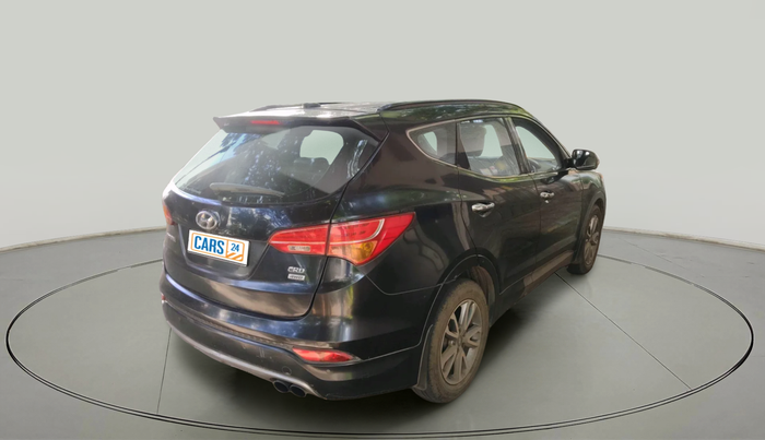 2015 Hyundai Santa Fe 4 WD AT, Diesel, Automatic, 2,15,698 km, exterior