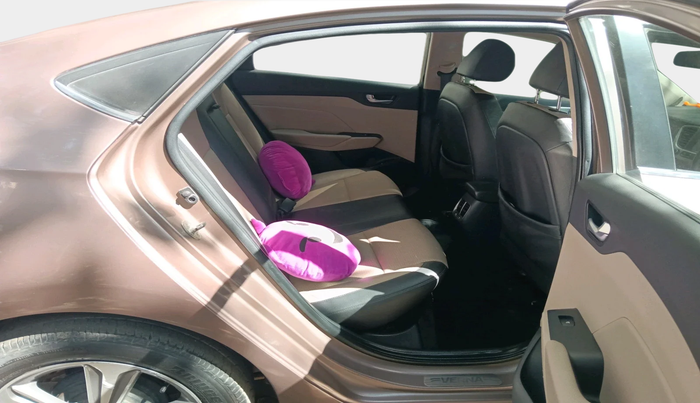 2018 Hyundai Verna 1.6 VTVT SX O, Petrol, Manual, 60,549 km, interior