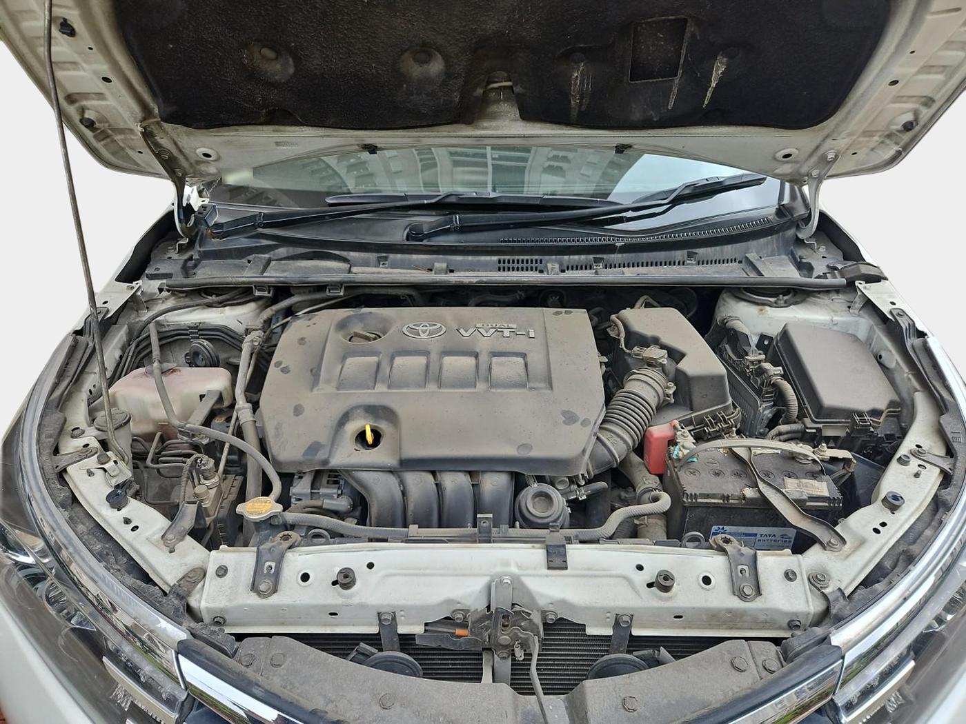 2015 Toyota Corolla Altis VL CVT PETROL, Petrol, Automatic, 1,76,498 km, exterior