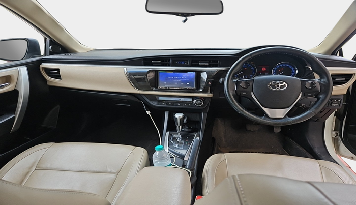 2015 Toyota Corolla Altis VL CVT PETROL, Petrol, Automatic, 1,76,498 km, interior