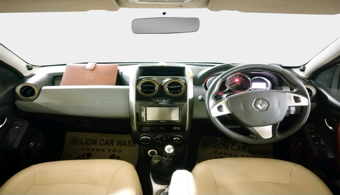 2017 Renault Duster 110 PS RXZ 4X4 MT DIESEL, Diesel, Manual, 92,510 km, interior