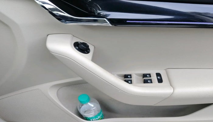 2018 Skoda Octavia L&K 1.8 TSI AT, Petrol, Automatic, 45,473 km, interior