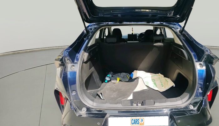 2025 Tata Curvv Creative 1.2 Petrol 6MT, Petrol, Manual, 12,919 km, exterior