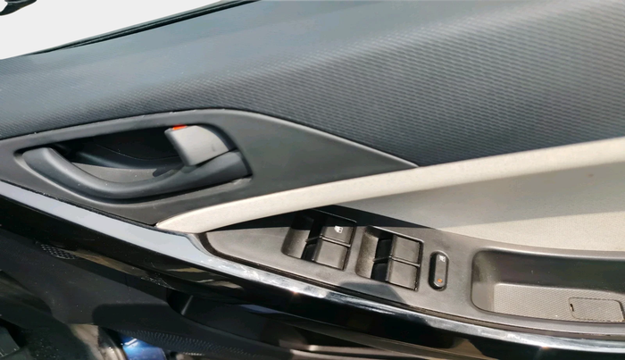 2025 Tata Curvv Creative 1.2 Petrol 6MT, Petrol, Manual, 12,919 km, interior