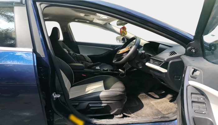 2025 Tata Curvv Creative 1.2 Petrol 6MT, Petrol, Manual, 12,919 km, interior