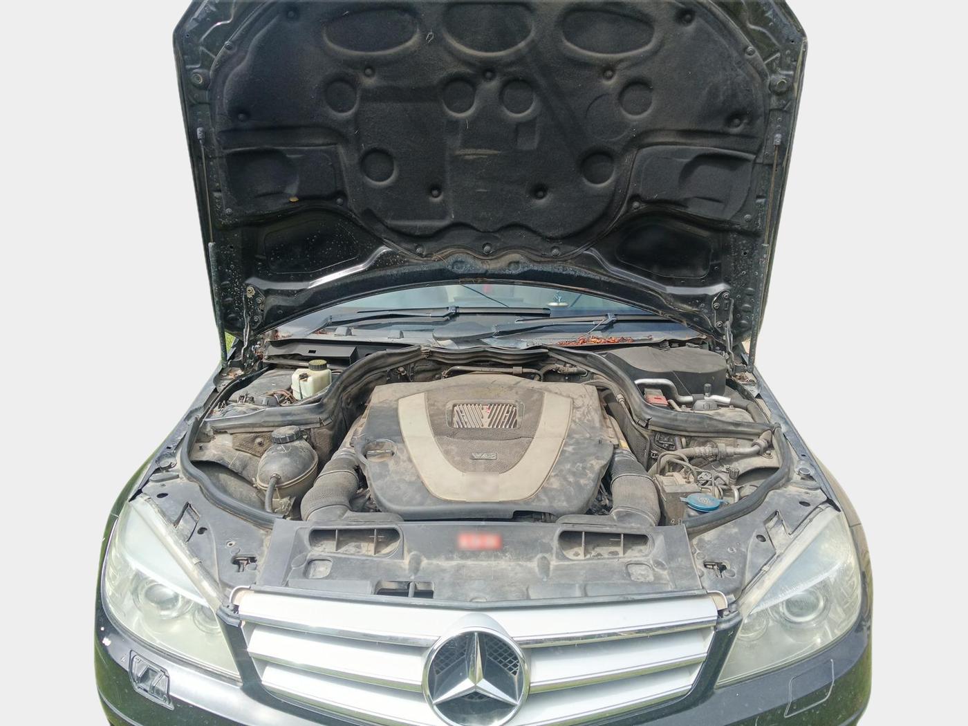 2010 Mercedes Benz C Class 250 AVANTGARDE, Petrol, Automatic, 1,34,000 km, exterior