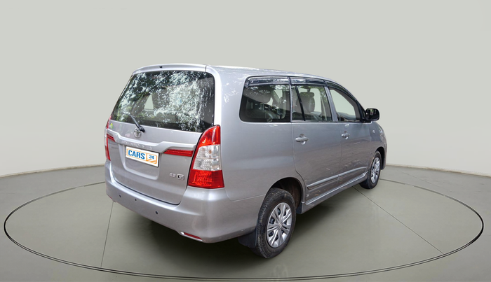 2016 Toyota Innova 2.5 GX 7 STR, Diesel, Manual, 74,609 km, exterior