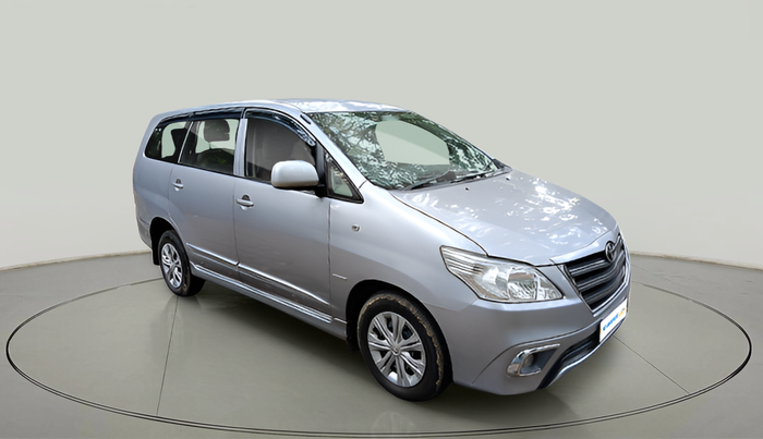 2016 Toyota Innova 2.5 GX 7 STR, Diesel, Manual, 74,609 km, exterior