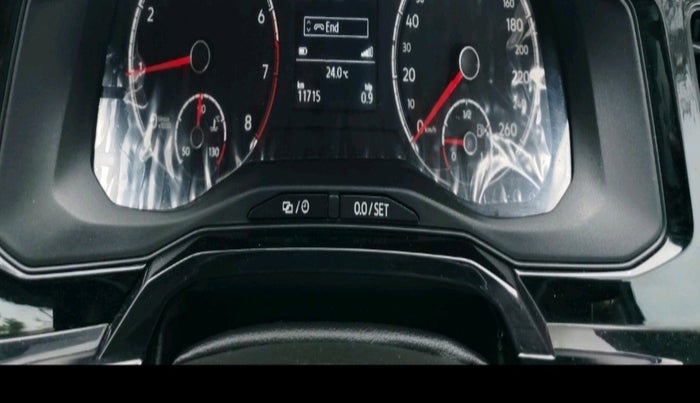 2022 Volkswagen VIRTUS HIGHLINE TSI 1.0 AT, Petrol, Automatic, 11,715 km, interior