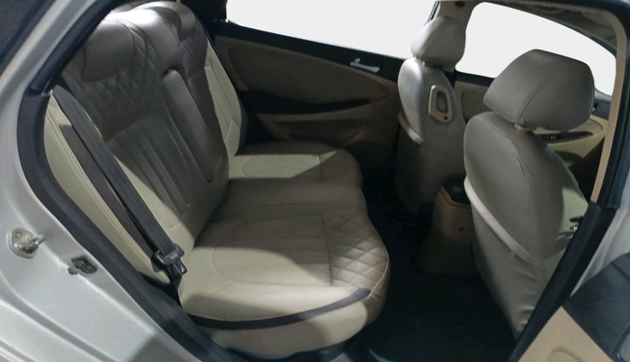 2015 Hyundai Verna FLUIDIC 1.6 CRDI S(O) 4S, Diesel, Manual, 98,074 km, interior