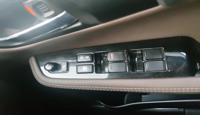 2023 Toyota URBAN CRUISER HYRYDER G HYBRID, Hybrid, Automatic, 65,453 km, interior