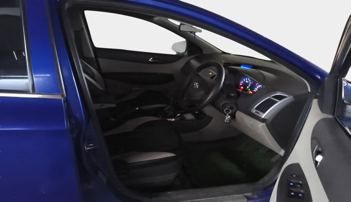 2011 Hyundai i20 MAGNA 1.2, Petrol, Manual, 94,715 km, interior