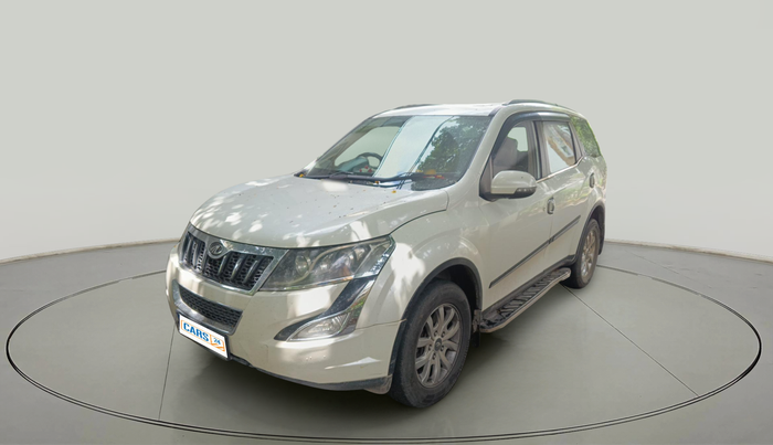 2015 Mahindra XUV500 W10, Diesel, Manual, 1,79,850 km, exterior