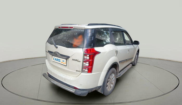 2015 Mahindra XUV500 W10, Diesel, Manual, 1,79,850 km, exterior