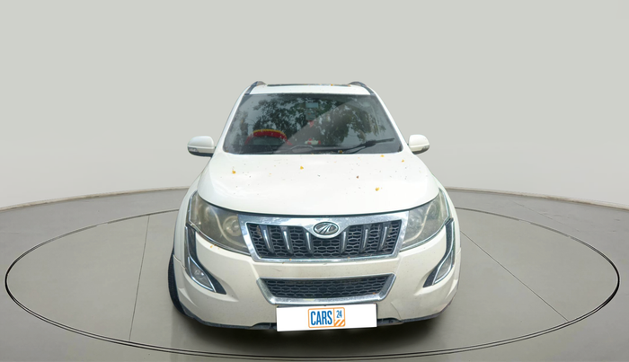 2015 Mahindra XUV500 W10, Diesel, Manual, 1,79,850 km, exterior