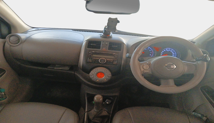 2011 Nissan Sunny XV PETROL, Petrol, Manual, 1,10,494 km, interior
