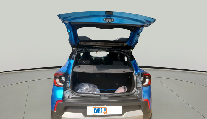 2021 Renault Kiger RXT (O) AMT DUAL TONE, Petrol, Automatic, 16,065 km, exterior