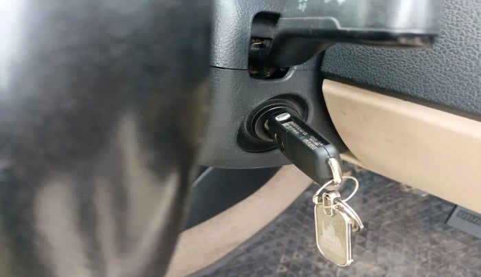 2016 Volkswagen Ameo HIGHLINE1.5L, Diesel, Manual, 2,04,332 km, interior