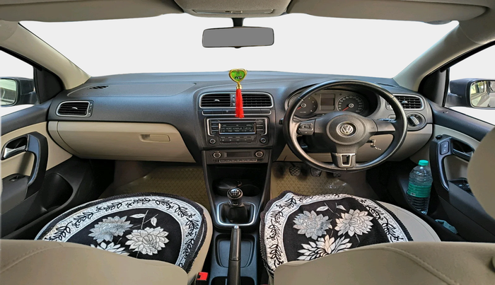 2014 Volkswagen Polo HIGHLINE1.2L, Petrol, Manual, 70,428 km, interior