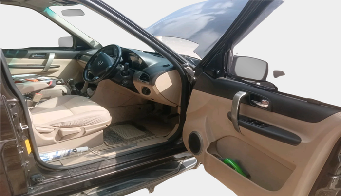 2013 Tata Safari Storme 2.2 EX 4X2, Diesel, Manual, 1,13,394 km, interior