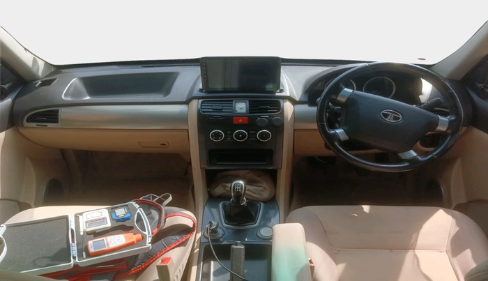 2013 Tata Safari Storme 2.2 EX 4X2, Diesel, Manual, 1,13,394 km, interior