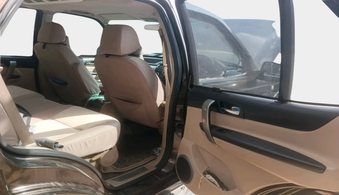 2013 Tata Safari Storme 2.2 EX 4X2, Diesel, Manual, 1,13,394 km, interior