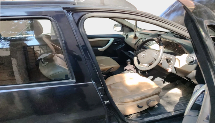 2013 Renault Duster 85 PS RXL DIESEL, Diesel, Manual, 1,04,165 km, interior