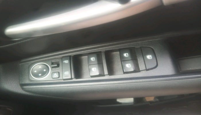 2022 KIA SONET HTK PLUS 1.2, Petrol, Manual, 11,026 km, interior