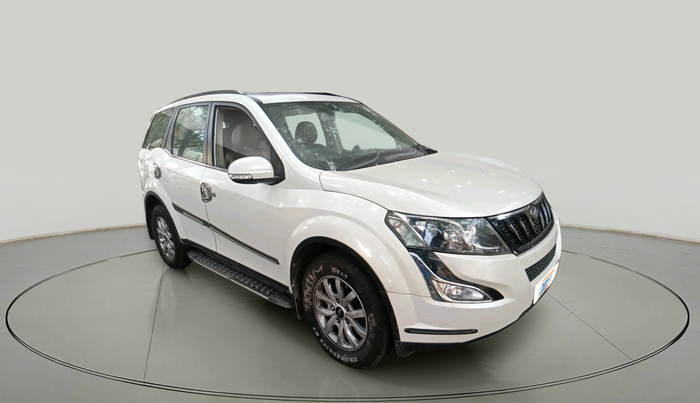2016 Mahindra XUV500 W10 AT, Diesel, Automatic, 1,26,817 km, exterior