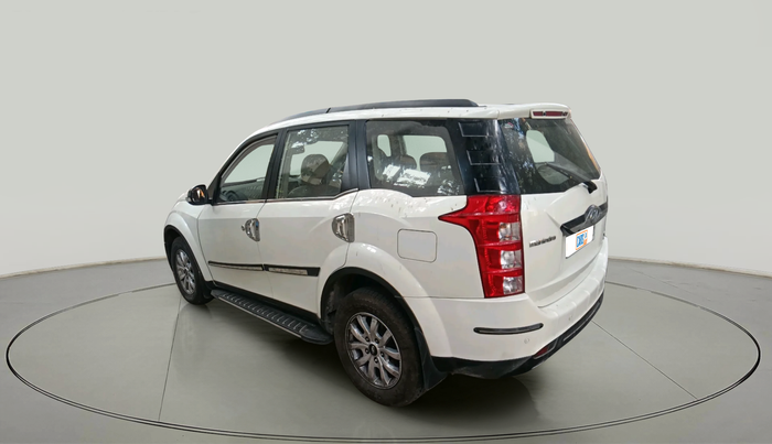 2016 Mahindra XUV500 W10 AT, Diesel, Automatic, 1,26,817 km, exterior