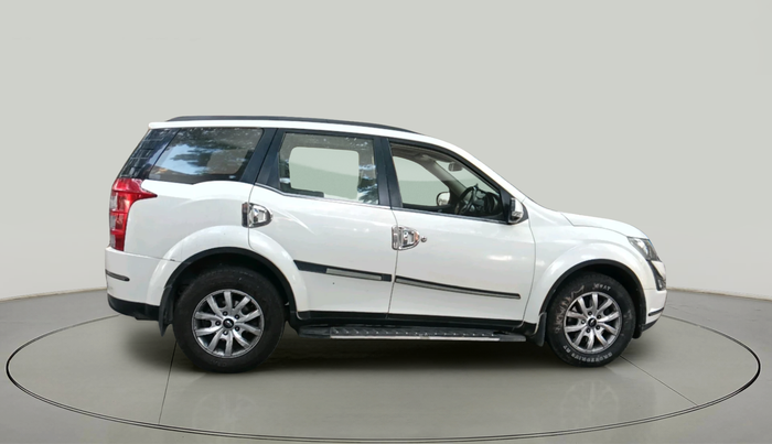 2016 Mahindra XUV500 W10 AT, Diesel, Automatic, 1,26,817 km, exterior