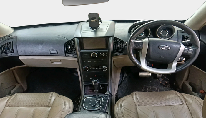 2016 Mahindra XUV500 W10 AT, Diesel, Automatic, 1,26,817 km, interior
