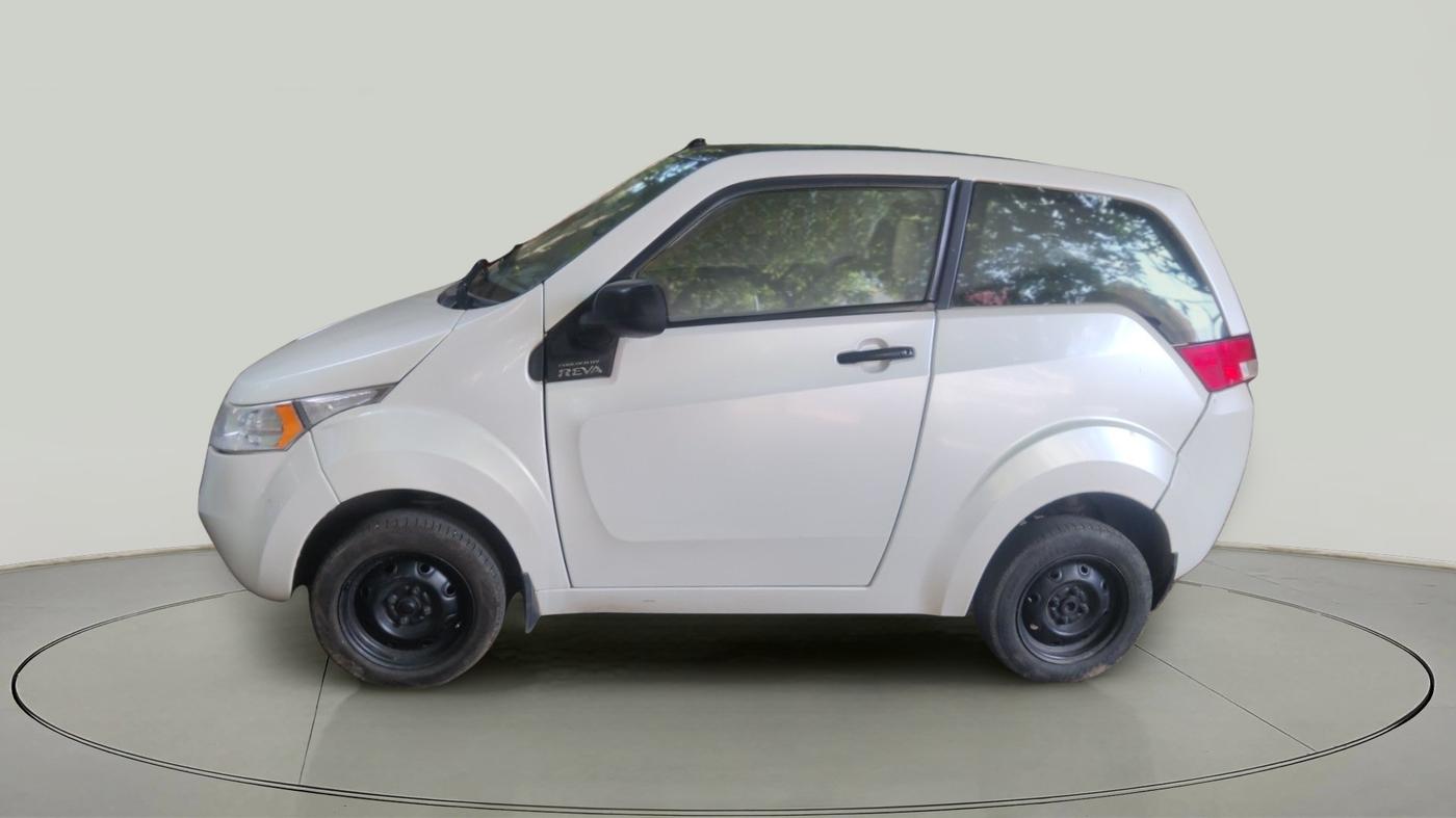 2015 Mahindra E2O T2, Electric, Automatic, 91,000 km, exterior