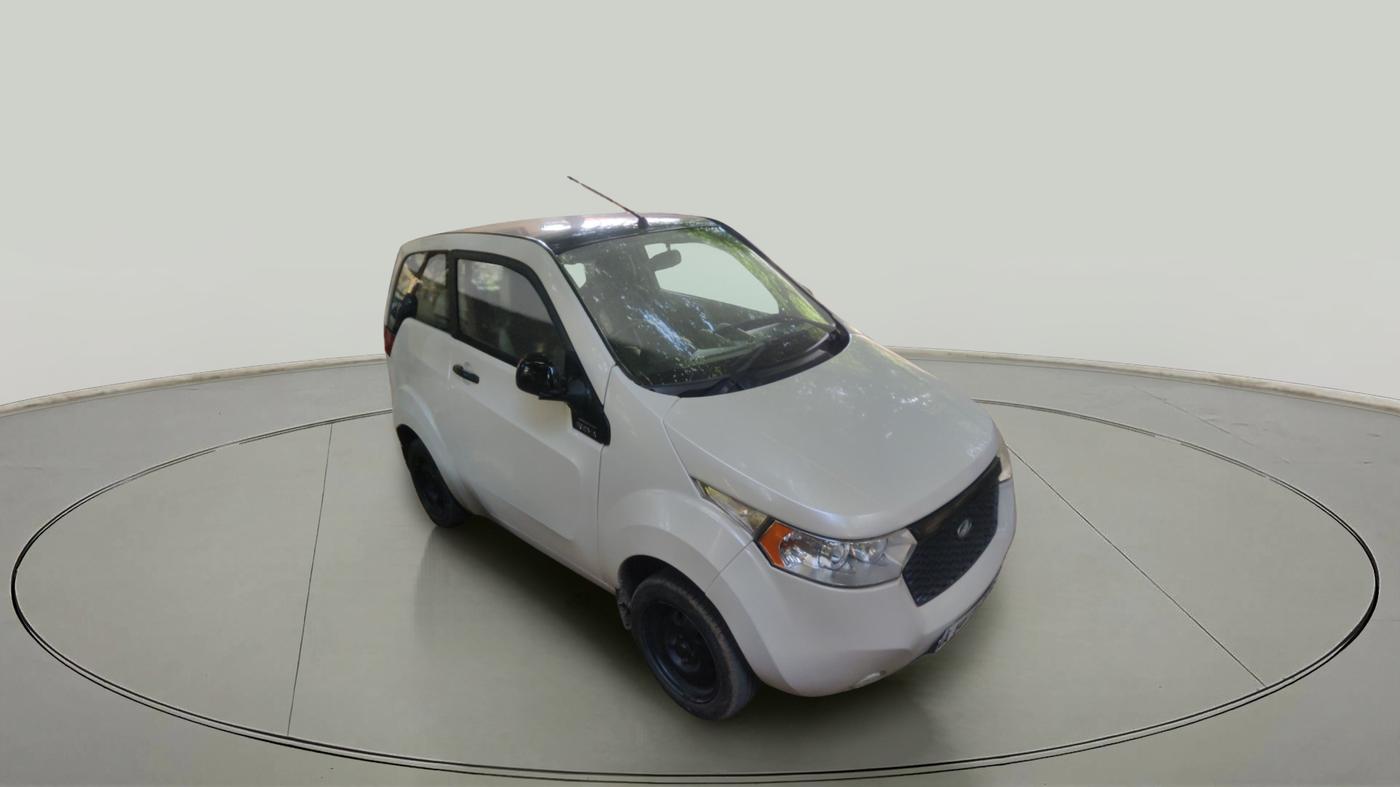 2015 Mahindra E2O T2, Electric, Automatic, 91,000 km, exterior