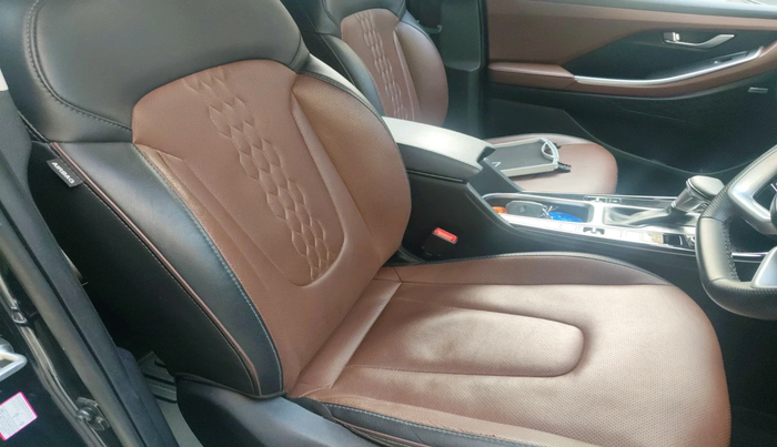 2021 Hyundai ALCAZAR 1.5 SIGNATURE (O) AT 6STR, Diesel, Automatic, 49,008 km, interior