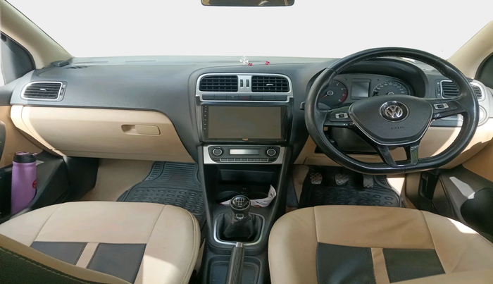 2014 Volkswagen Polo HIGHLINE1.2L, Petrol, Manual, 63,157 km, interior