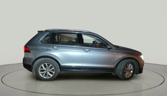 2017 Volkswagen TIGUAN HIGHLINE TDI AT, Diesel, Automatic, 1,79,614 km, exterior
