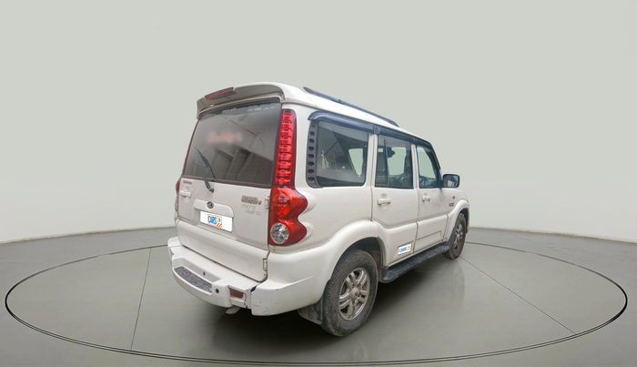 2014 Mahindra Scorpio VLX 2WD AIRBAG, Diesel, Manual, 71,851 km, exterior