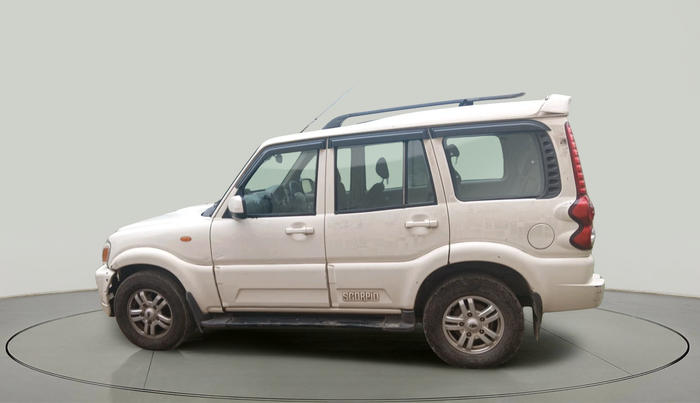 2014 Mahindra Scorpio VLX 2WD AIRBAG, Diesel, Manual, 71,851 km, exterior