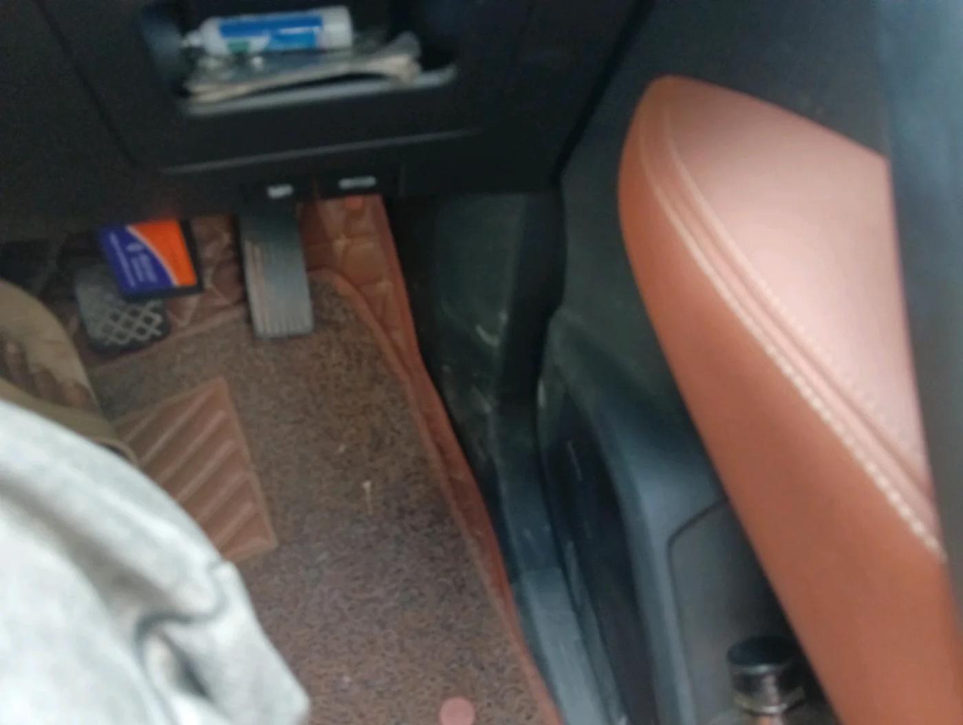 2020 MG HECTOR PLUS SHARP 1.5 PETROL TURBO HYBRID MT 6-STR, Petrol, Manual, 30,379 km, interior