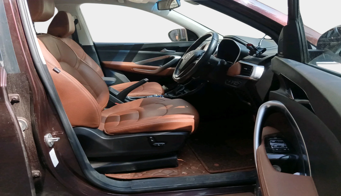 2020 MG HECTOR PLUS SHARP 1.5 PETROL TURBO HYBRID MT 6-STR, Petrol, Manual, 29,983 km, interior