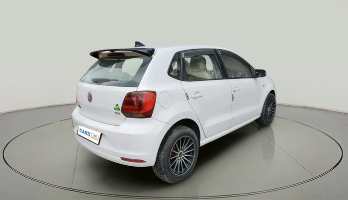 2015 Volkswagen Polo HIGHLINE1.5L, Diesel, Manual, 1,09,413 km, exterior