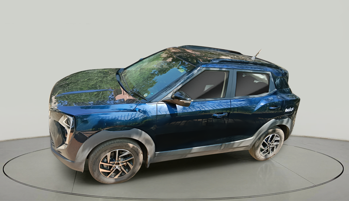 2024 Mahindra XUV 3XO AX5 1.5 Turbo Diesel Autoshift Plus, Diesel, Automatic, 15,539 km, exterior