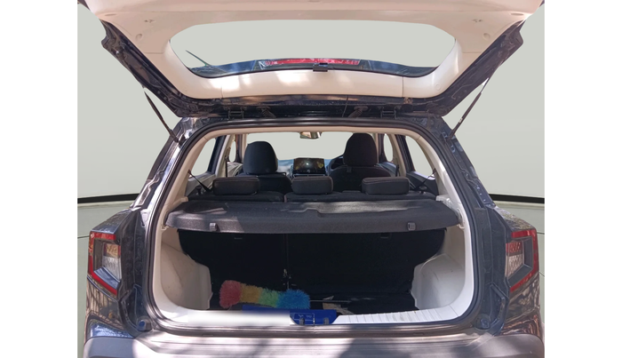 2024 Mahindra XUV 3XO AX5 1.5 Turbo Diesel Autoshift Plus, Diesel, Automatic, 15,539 km, exterior