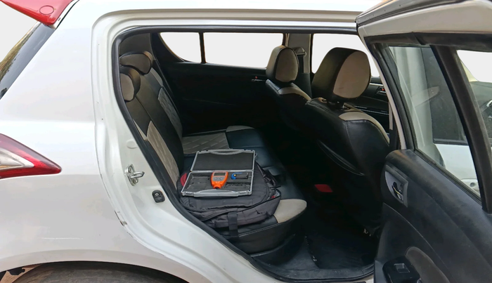 2015 Maruti Swift VDI, Diesel, Manual, 1,39,694 km, interior