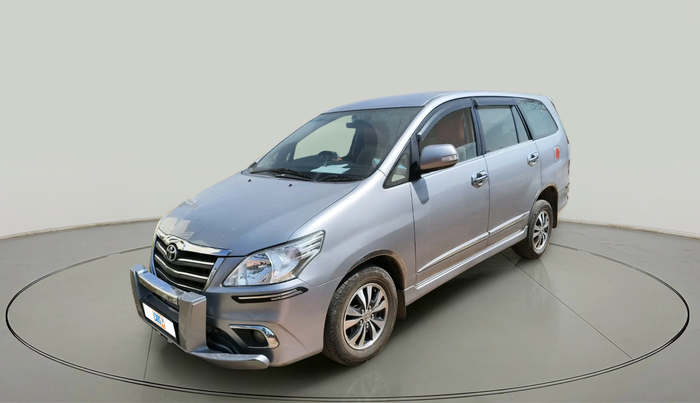 2015 Toyota Innova 2.5 VX 8 STR, Diesel, Manual, 2,70,812 km, exterior