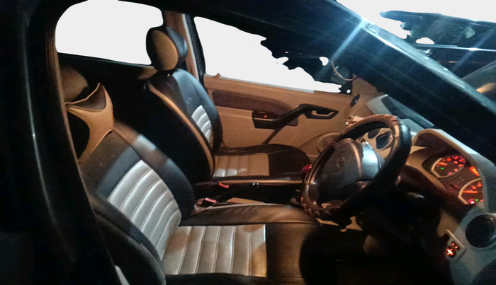 2013 Mahindra Verito Vibe CS 1.5 D6, Diesel, Manual, 1,79,590 km, interior