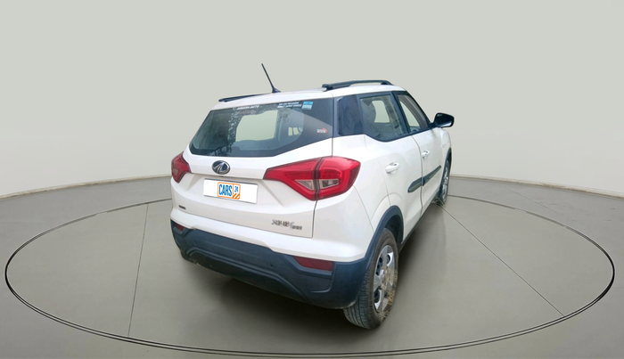 2022 Mahindra XUV300 W6 1.5 DIESEL AMT, Diesel, Automatic, 57,067 km, exterior