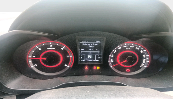 2022 Mahindra XUV300 W6 1.5 DIESEL AMT, Diesel, Automatic, 57,067 km, interior